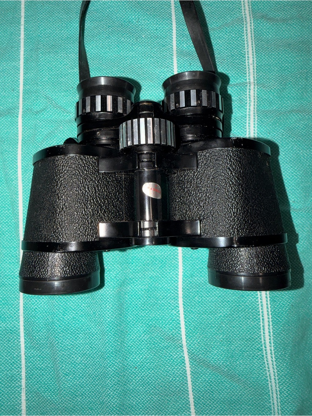 Vintage Black Compact Binoculars with Textured Grip - Outdoor Viewing